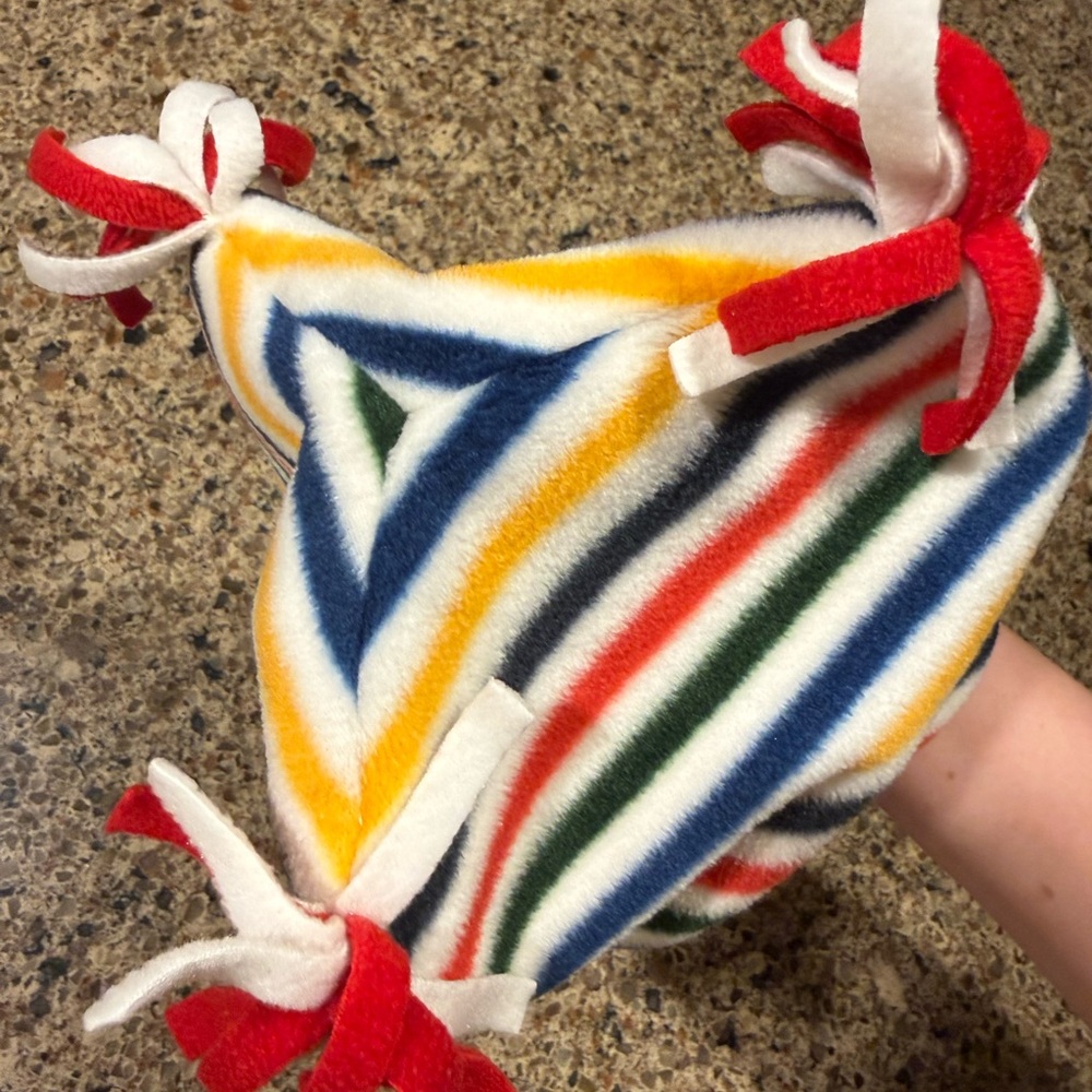 GAP Kids Striped Winter Hat - Picture 3 of 6